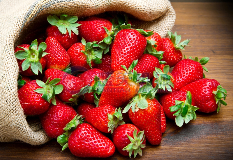 strawberry before drying