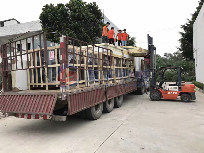 Sand fruit dryer packaging and transportation