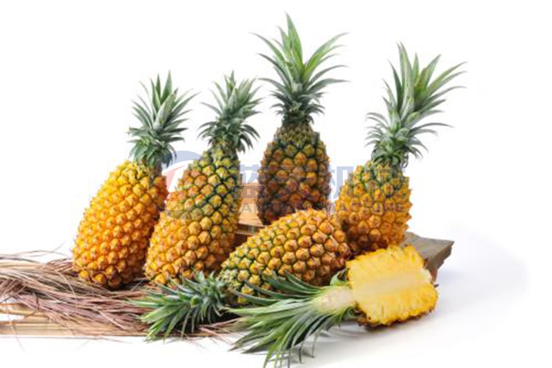 pineapple before slice